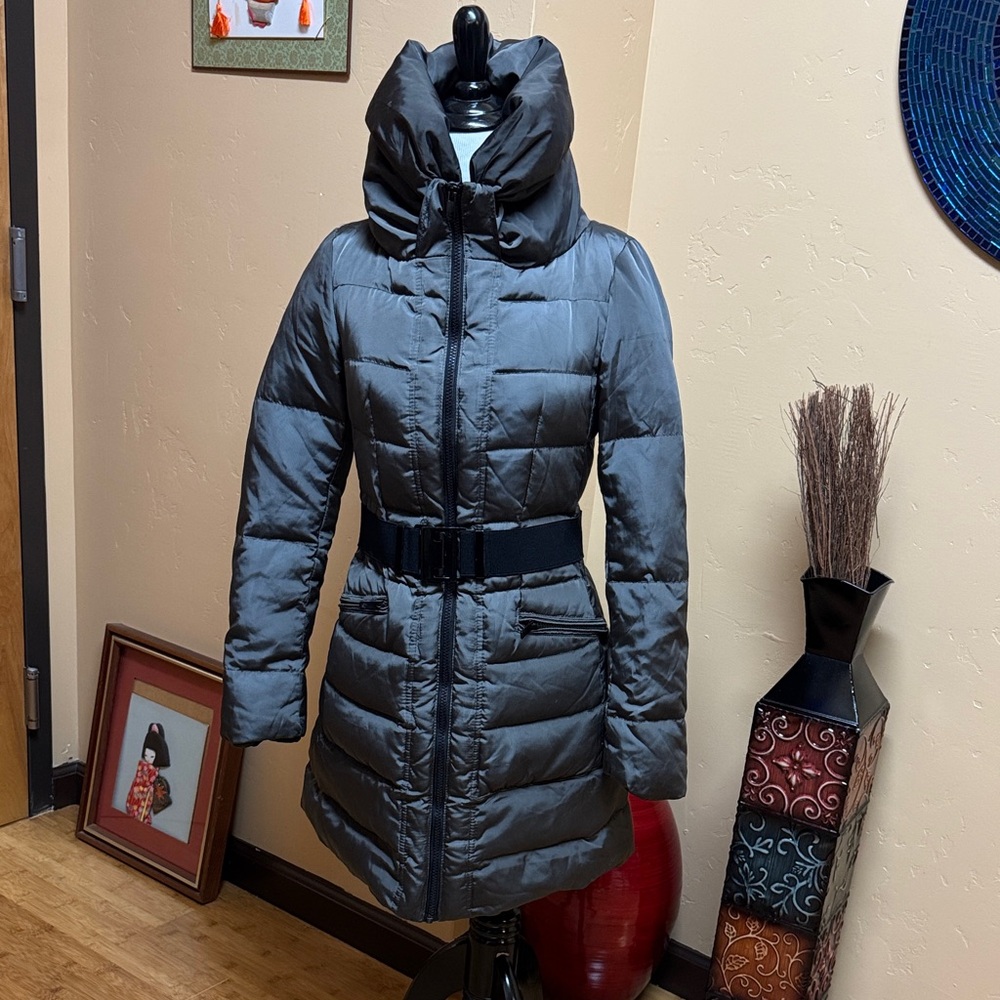 Zara Women's Gray Puffer Jacket